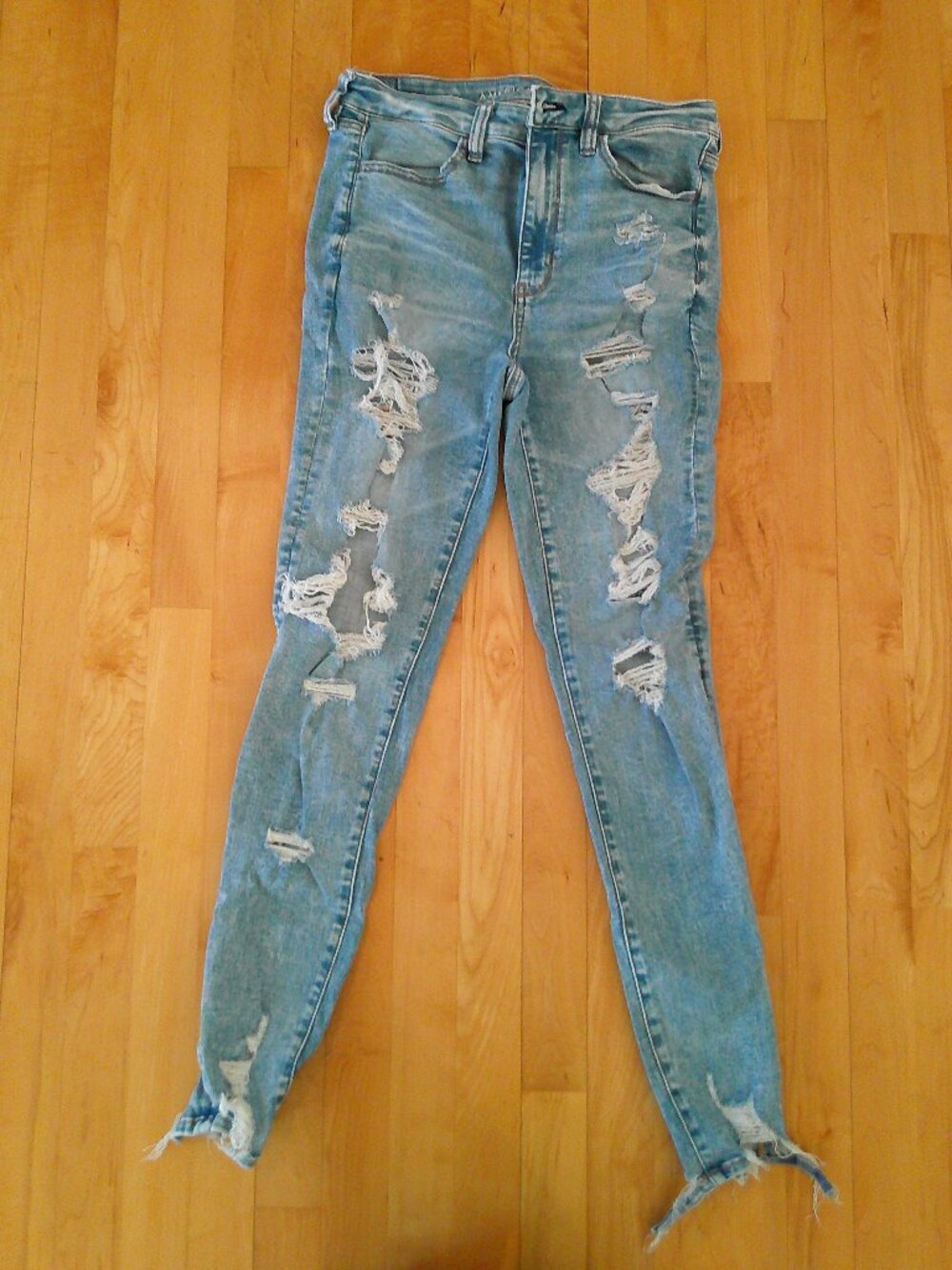 American Eagle Distressed Ripped Jeans 10 LONG
